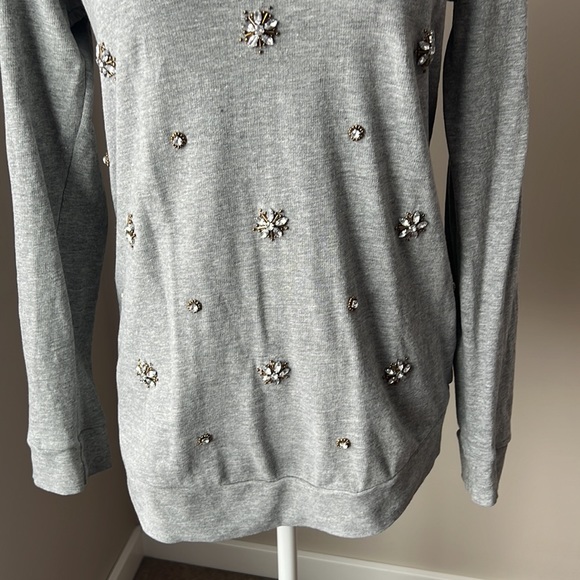 H&M long sleeve Top with Rhinestones - Picture 5 of 11
